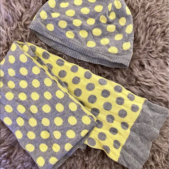 Ultra soft hat and scarf set - Picture 2 of 5